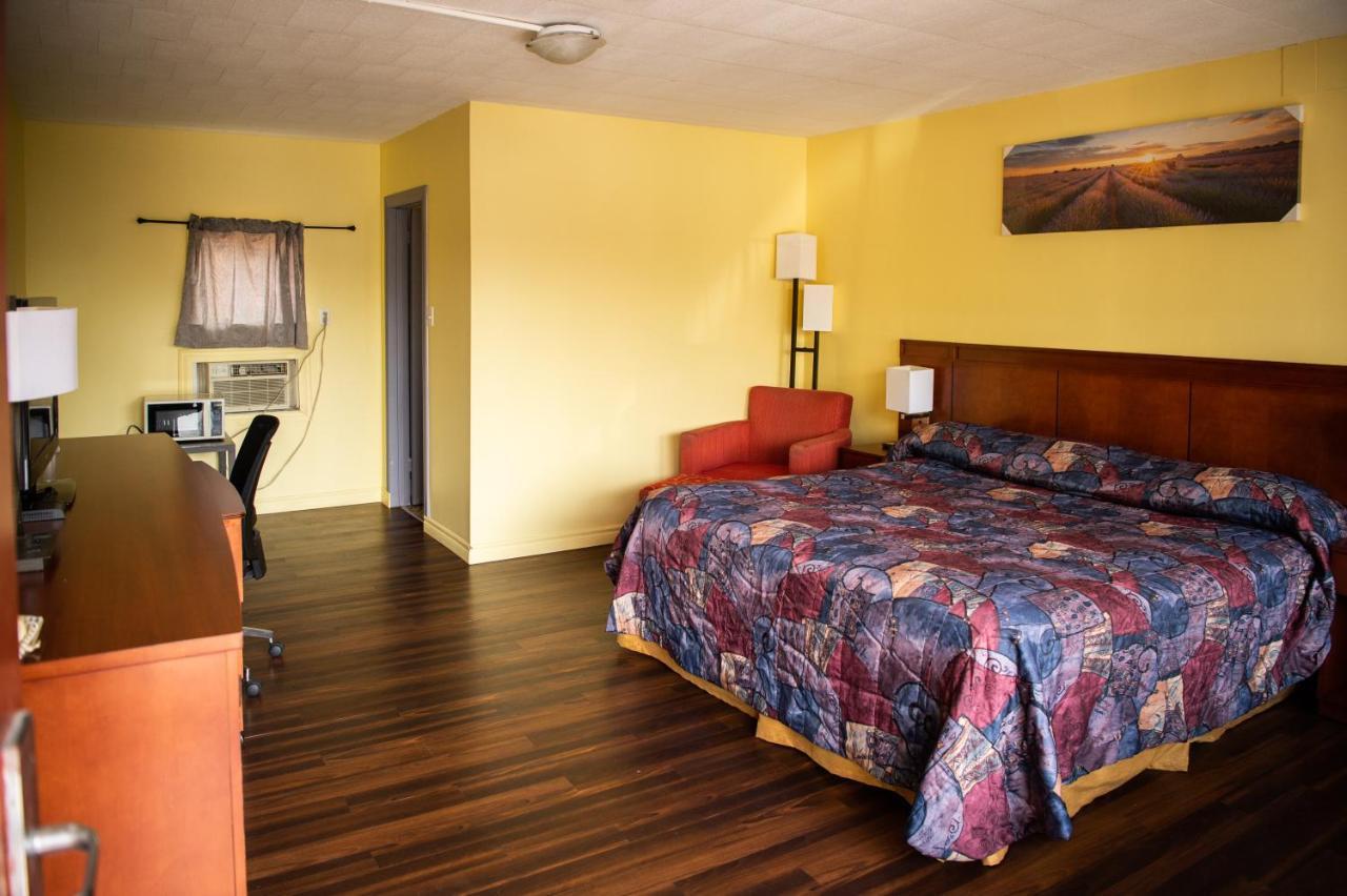 Advance Motel
