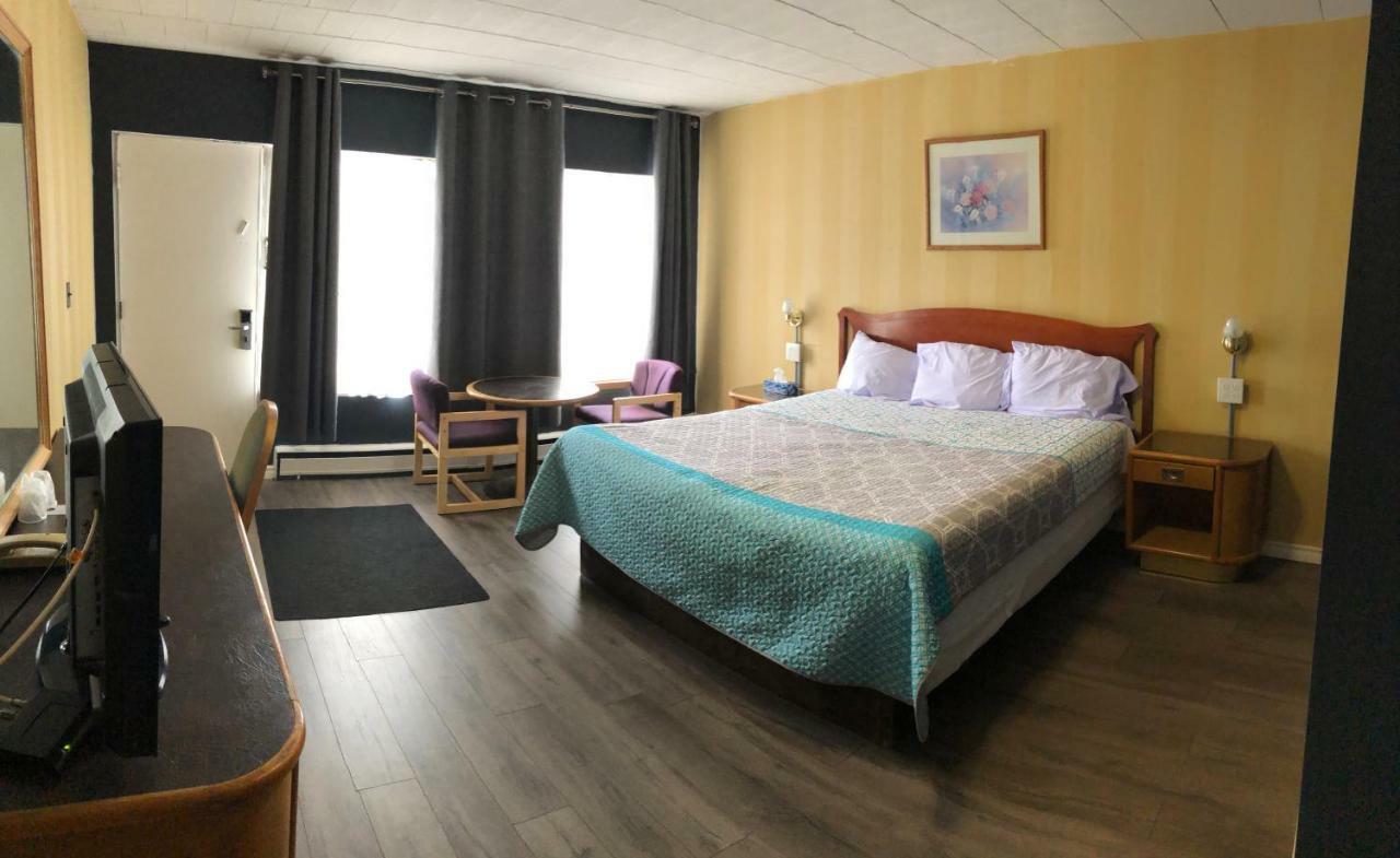 Motel Advance