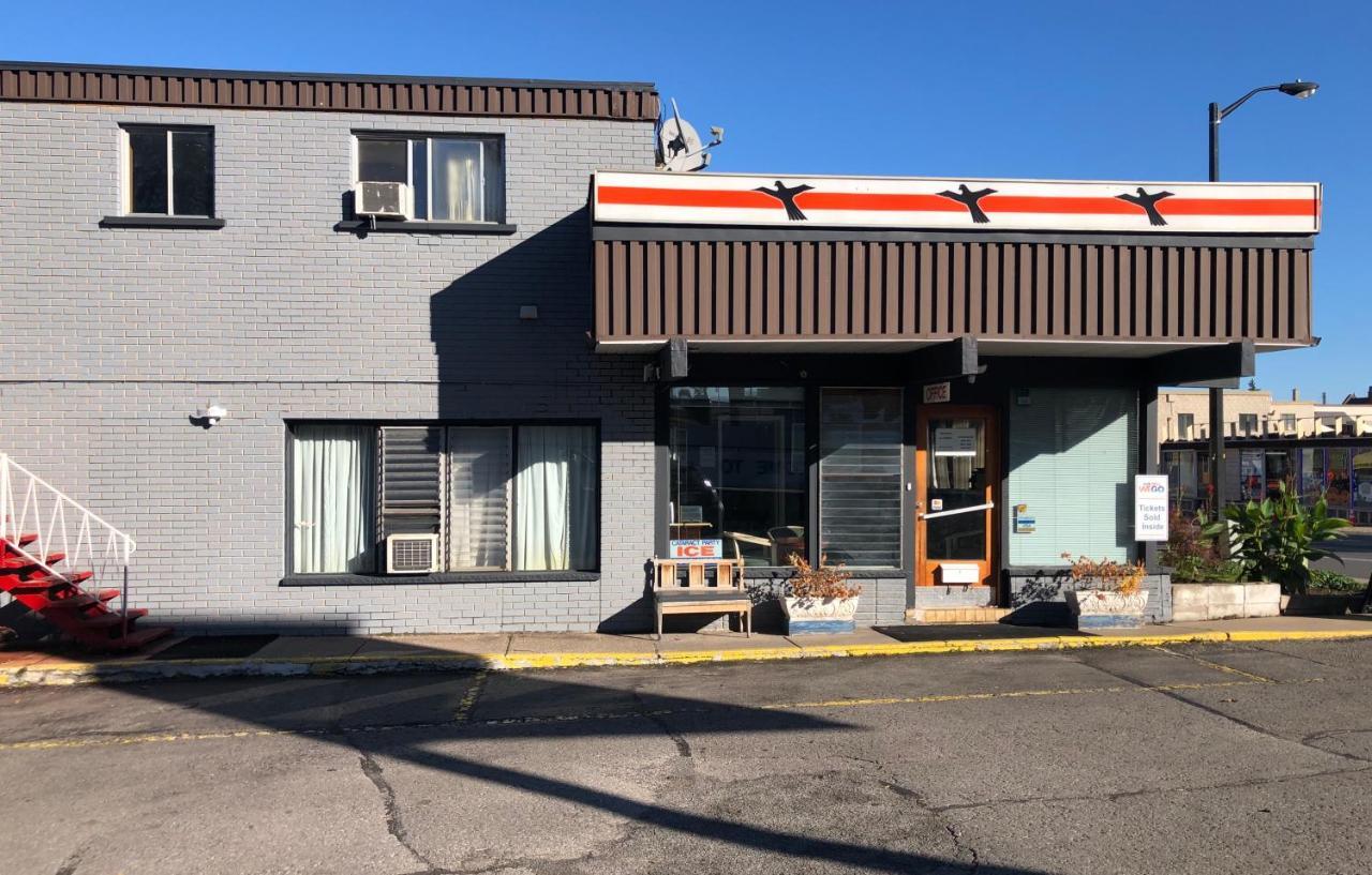 Advance Motel