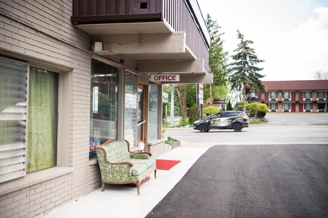 Motel Advance